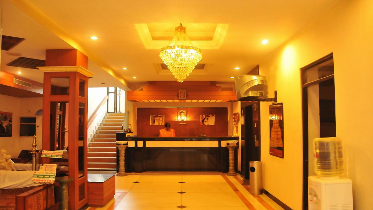 מלון היידראבד Balajee Palace מראה חיצוני תמונה